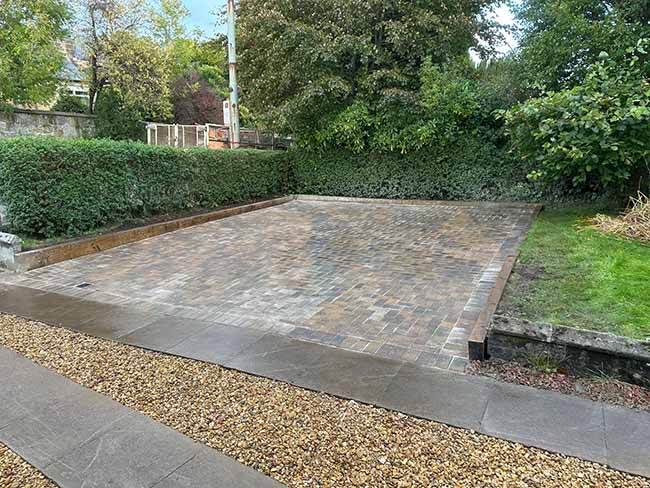 Bracken colour block paving