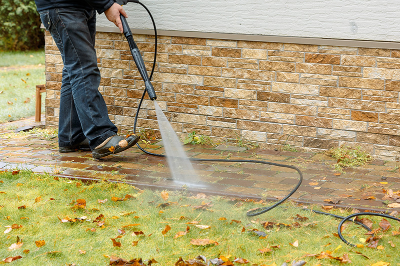 Pressure Washing/Power Washing in Glasgow